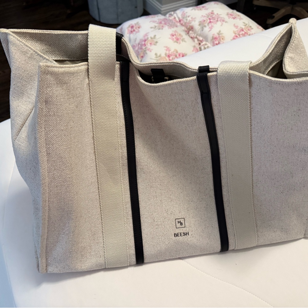 Mina Baie Ivory Beige Canvas and Black Leather Beesh Tote Bag with good hardware